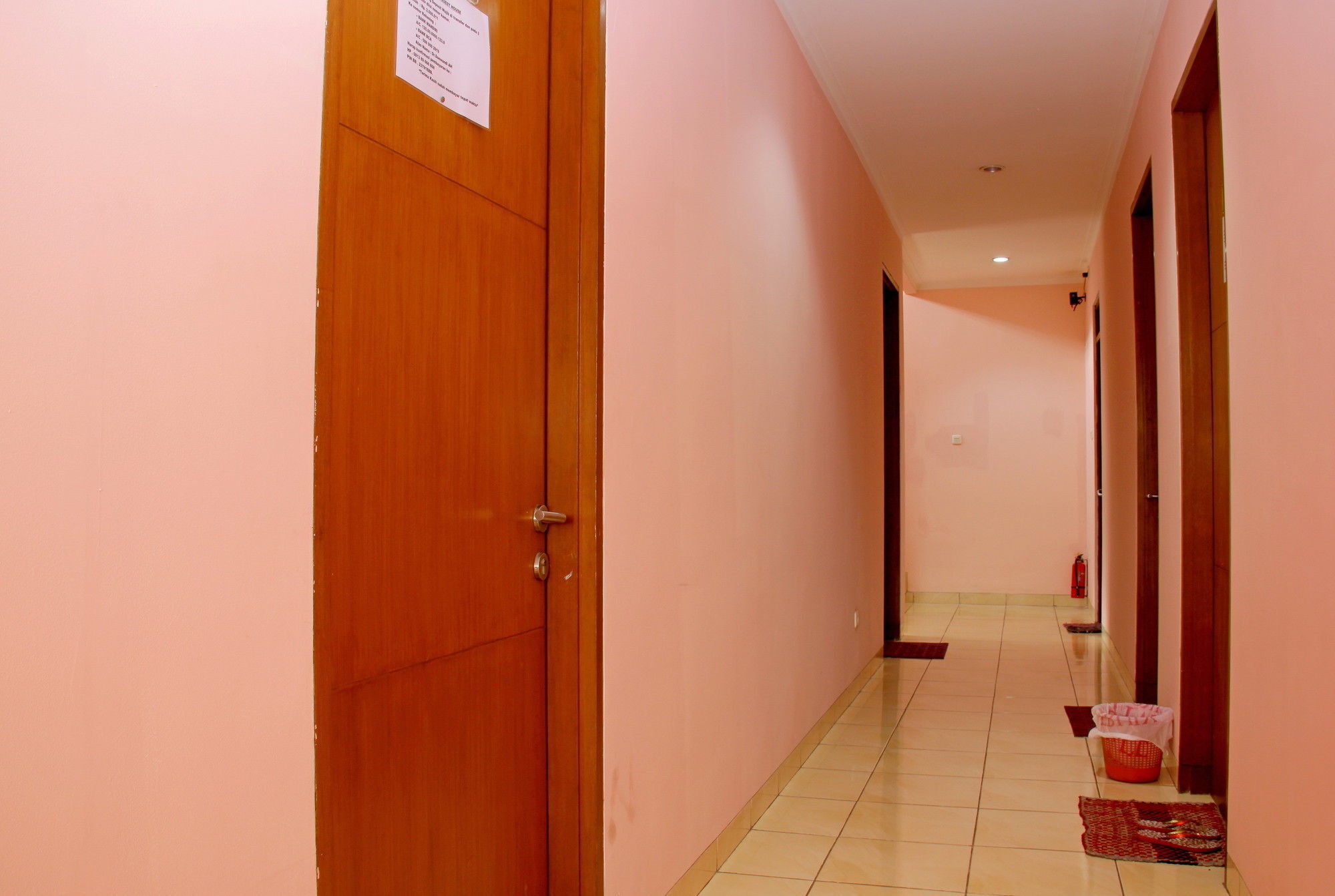 Wisma tamu Reddoorz Near Hyperpoint Pasteur